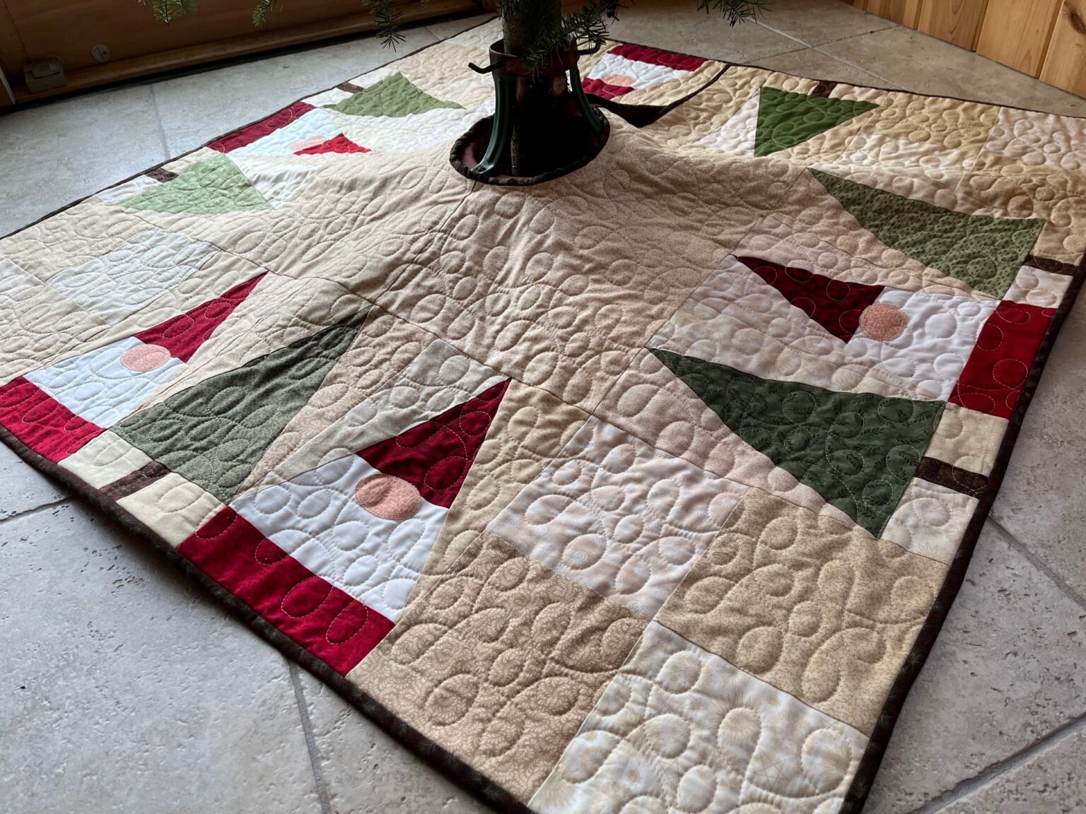 Balsam Gnomes Christmas Tree Skirt Pattern lakegirlquilts